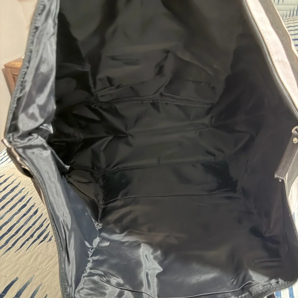 Victoria's Secret Black and Pink Tote Bag - Picture 3 of 3